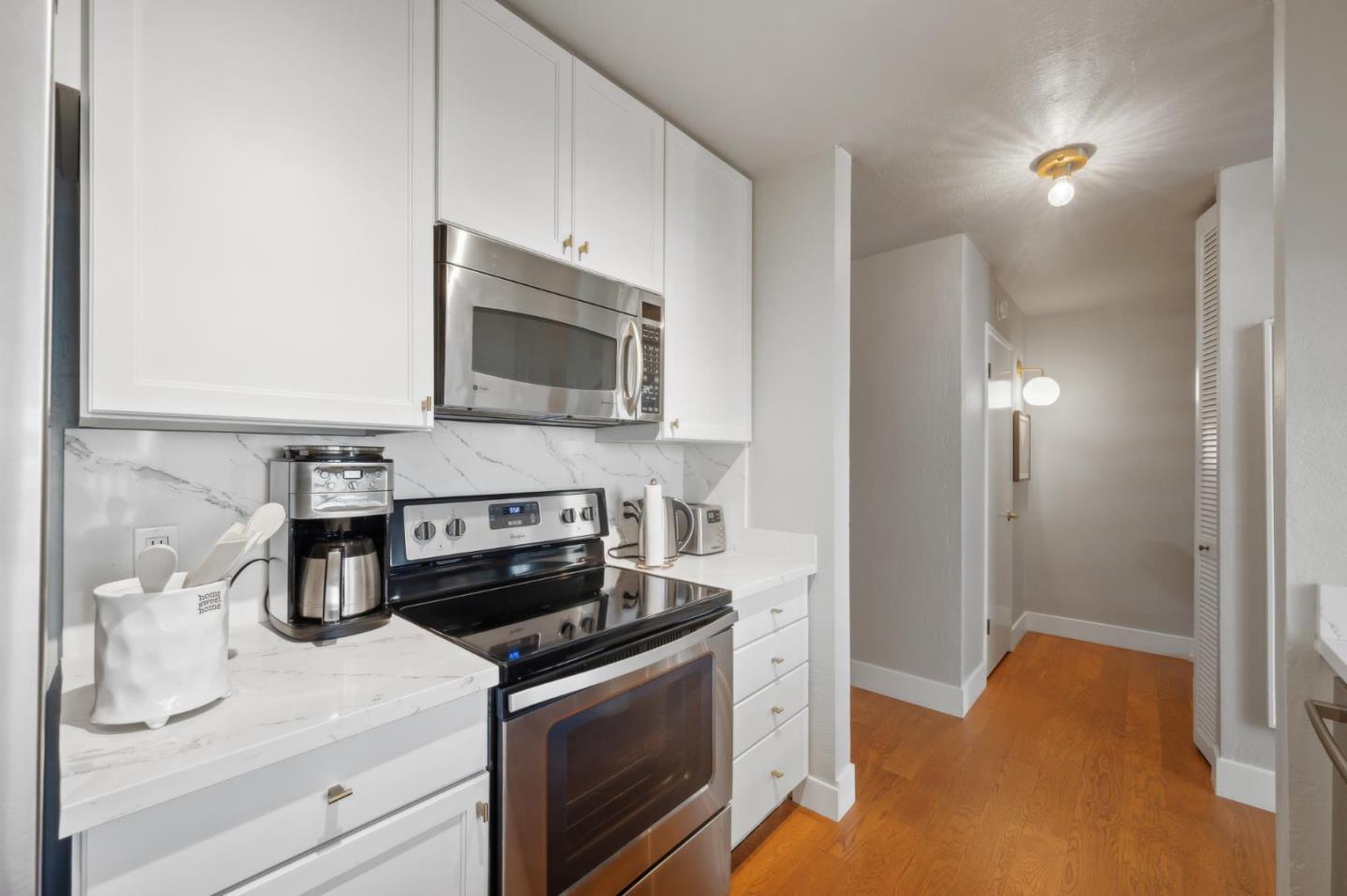 Detail Gallery Image 24 of 70 For 2101 Shoreline Dr #446,  Alameda,  CA 94501 - 2 Beds | 1/1 Baths
