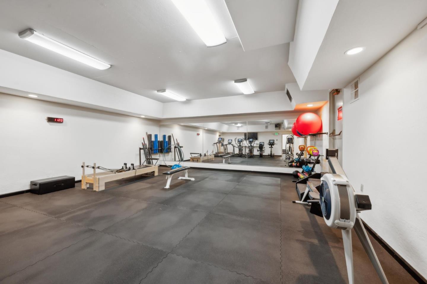 Detail Gallery Image 54 of 70 For 2101 Shoreline Dr #446,  Alameda,  CA 94501 - 2 Beds | 1/1 Baths