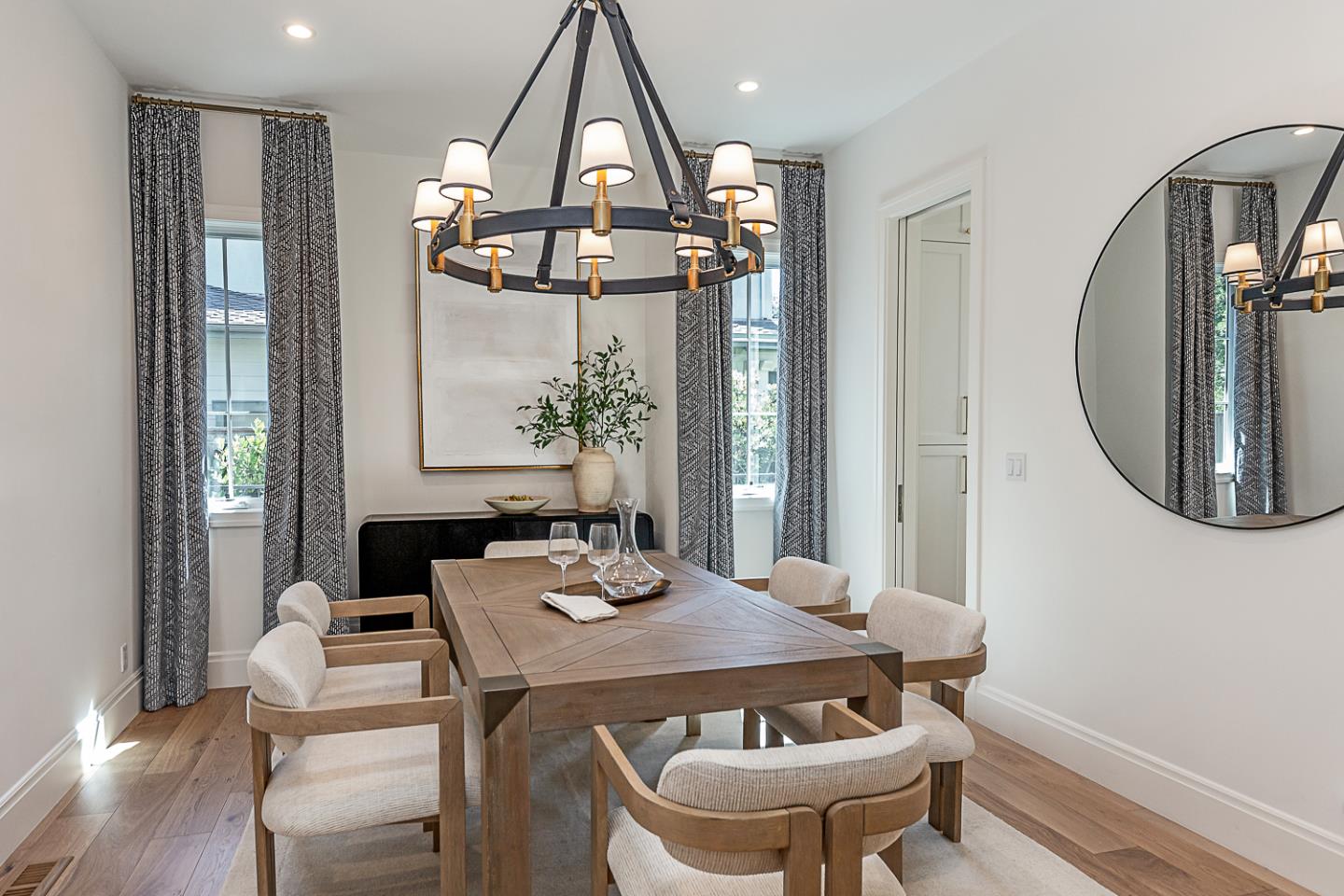 Detail Gallery Image 13 of 52 For 656 Benvenue Ave, Los Altos,  CA 94024 - 6 Beds | 5/1 Baths