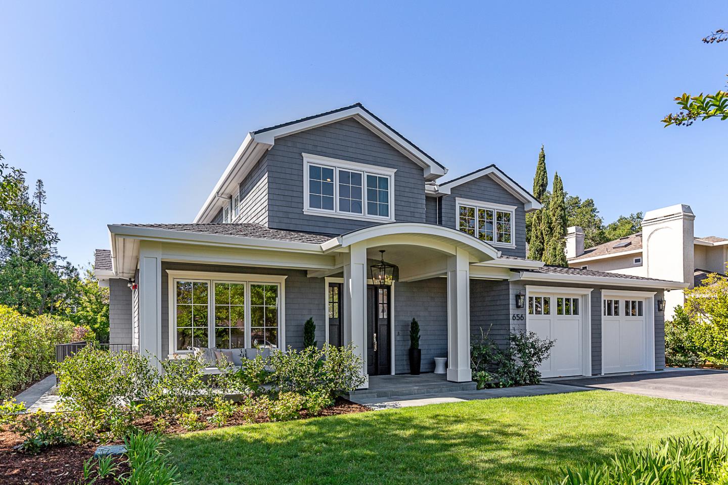 Detail Gallery Image 2 of 52 For 656 Benvenue Ave, Los Altos,  CA 94024 - 6 Beds | 5/1 Baths