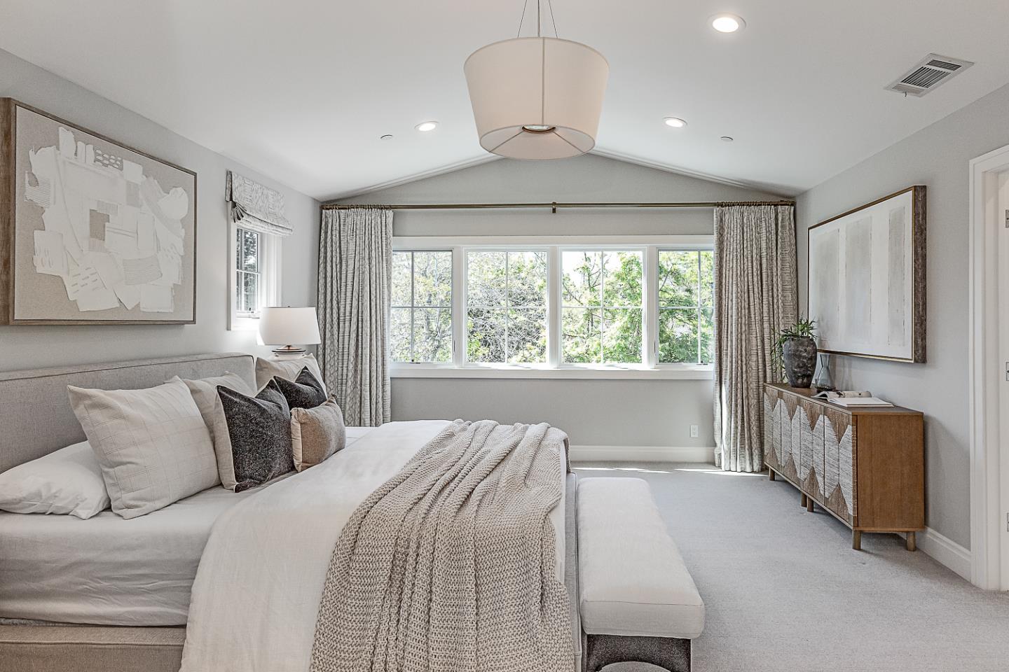 Detail Gallery Image 20 of 52 For 656 Benvenue Ave, Los Altos,  CA 94024 - 6 Beds | 5/1 Baths