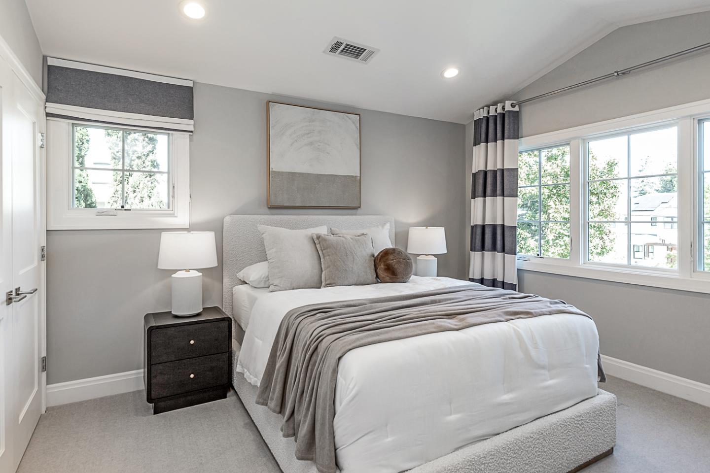 Detail Gallery Image 26 of 52 For 656 Benvenue Ave, Los Altos,  CA 94024 - 6 Beds | 5/1 Baths