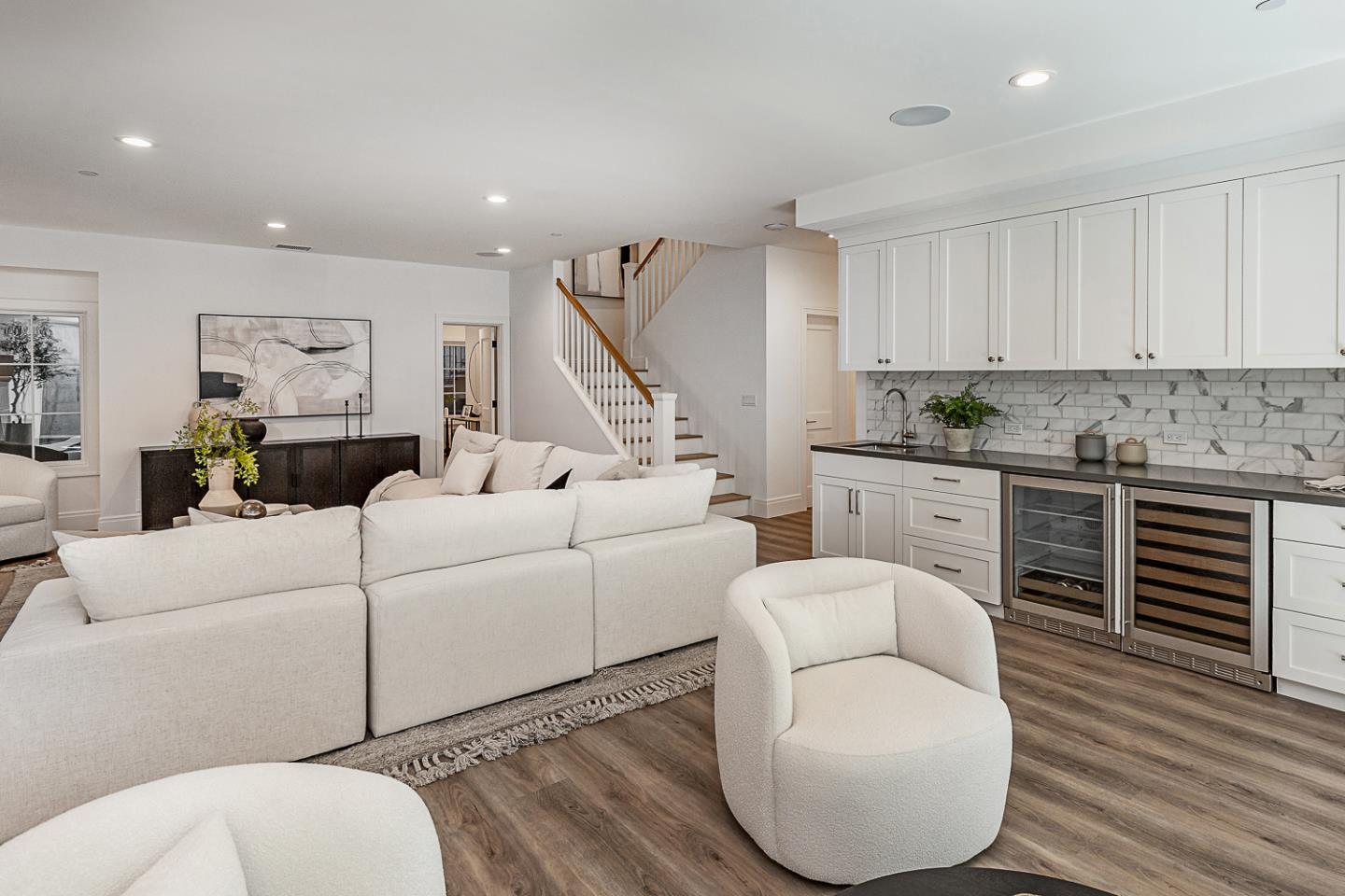 Detail Gallery Image 33 of 52 For 656 Benvenue Ave, Los Altos,  CA 94024 - 6 Beds | 5/1 Baths