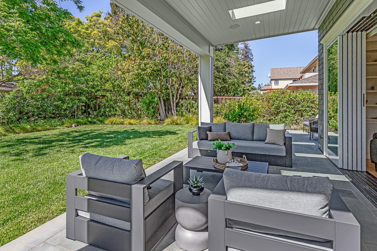 Detail Gallery Image 45 of 52 For 656 Benvenue Ave, Los Altos,  CA 94024 - 6 Beds | 5/1 Baths