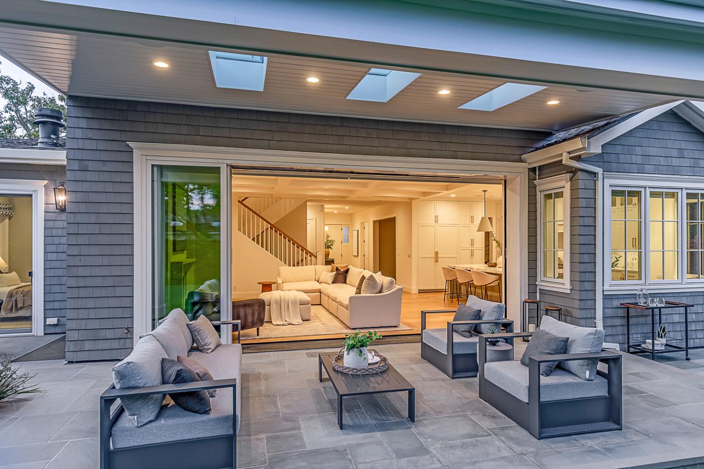 Detail Gallery Image 46 of 52 For 656 Benvenue Ave, Los Altos,  CA 94024 - 6 Beds | 5/1 Baths