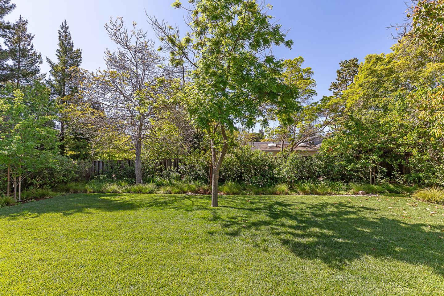 Detail Gallery Image 49 of 52 For 656 Benvenue Ave, Los Altos,  CA 94024 - 6 Beds | 5/1 Baths