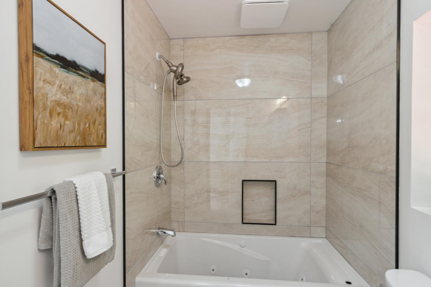 Detail Gallery Image 26 of 86 For 330 Huckleberry Ln, Boulder Creek,  CA 95006 - 4 Beds | 3 Baths