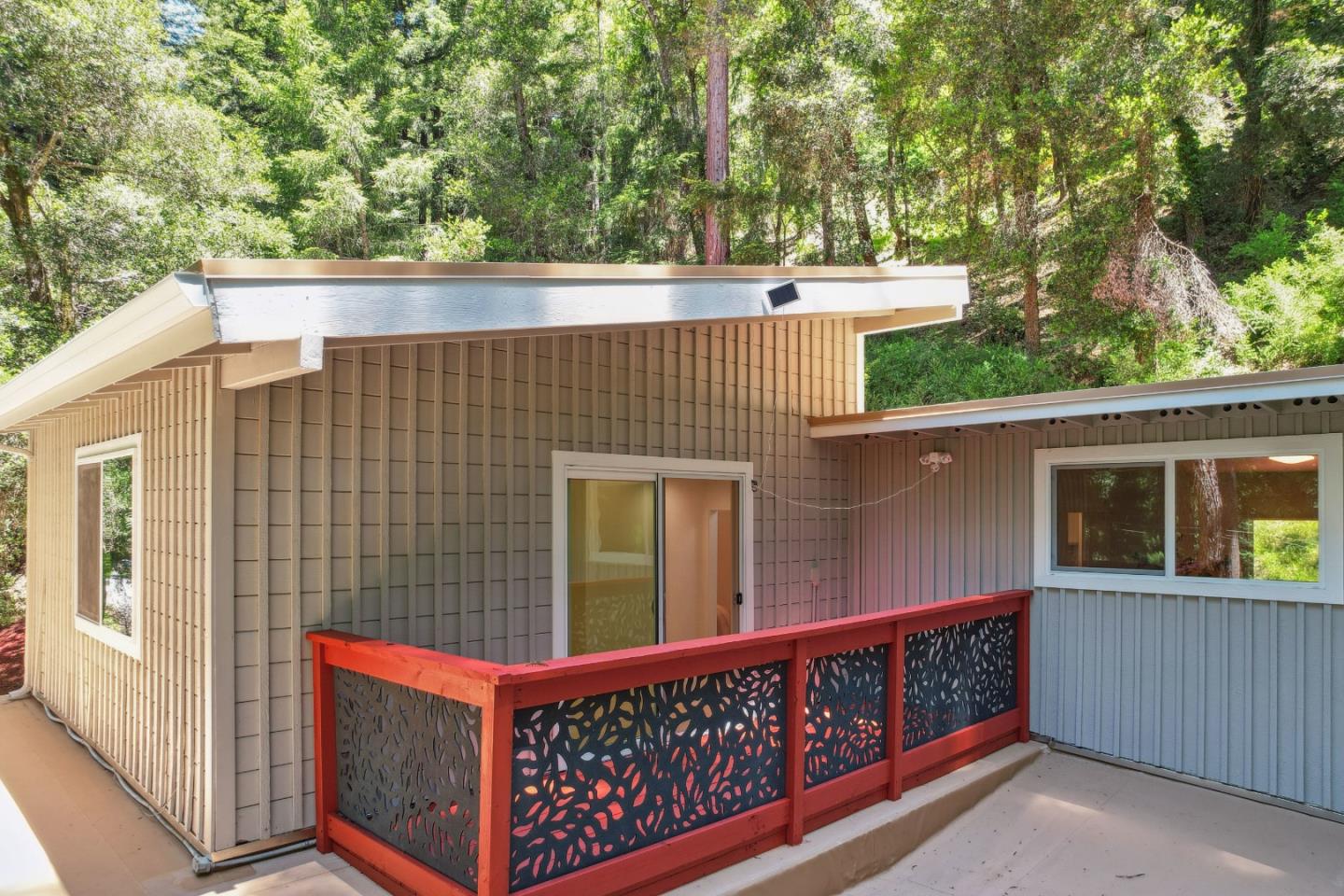 Detail Gallery Image 36 of 86 For 330 Huckleberry Ln, Boulder Creek,  CA 95006 - 4 Beds | 3 Baths