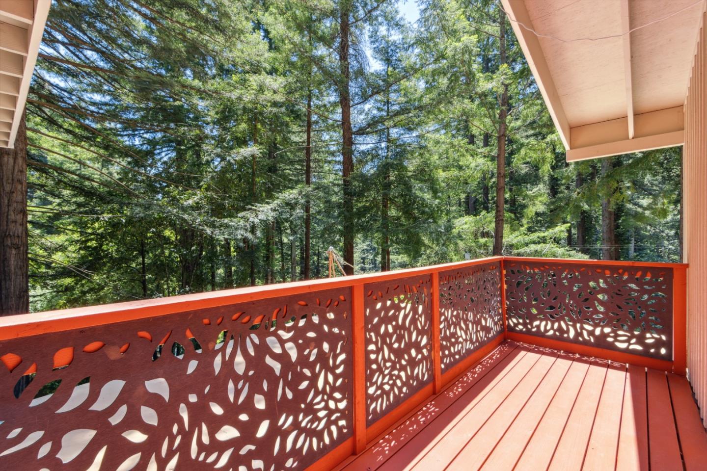 Detail Gallery Image 38 of 86 For 330 Huckleberry Ln, Boulder Creek,  CA 95006 - 4 Beds | 3 Baths