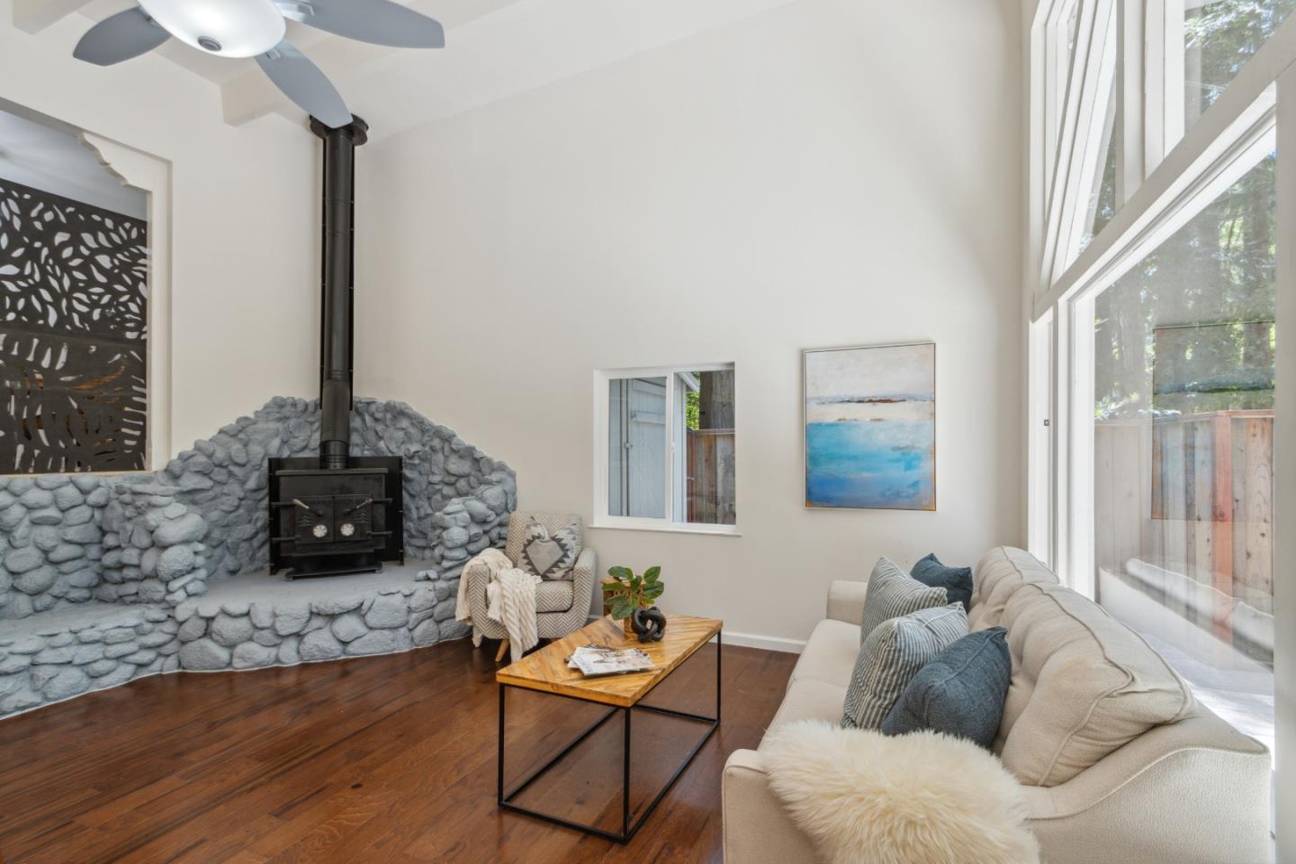 Detail Gallery Image 4 of 86 For 330 Huckleberry Ln, Boulder Creek,  CA 95006 - 4 Beds | 3 Baths