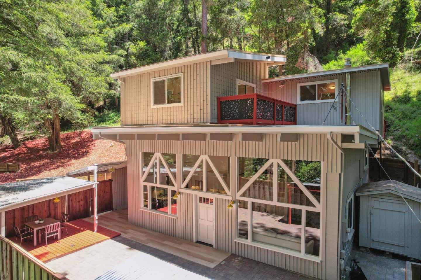 Detail Gallery Image 43 of 86 For 330 Huckleberry Ln, Boulder Creek,  CA 95006 - 4 Beds | 3 Baths