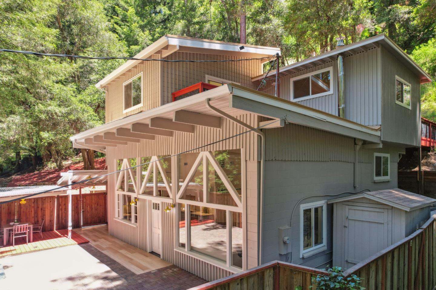 Detail Gallery Image 44 of 86 For 330 Huckleberry Ln, Boulder Creek,  CA 95006 - 4 Beds | 3 Baths
