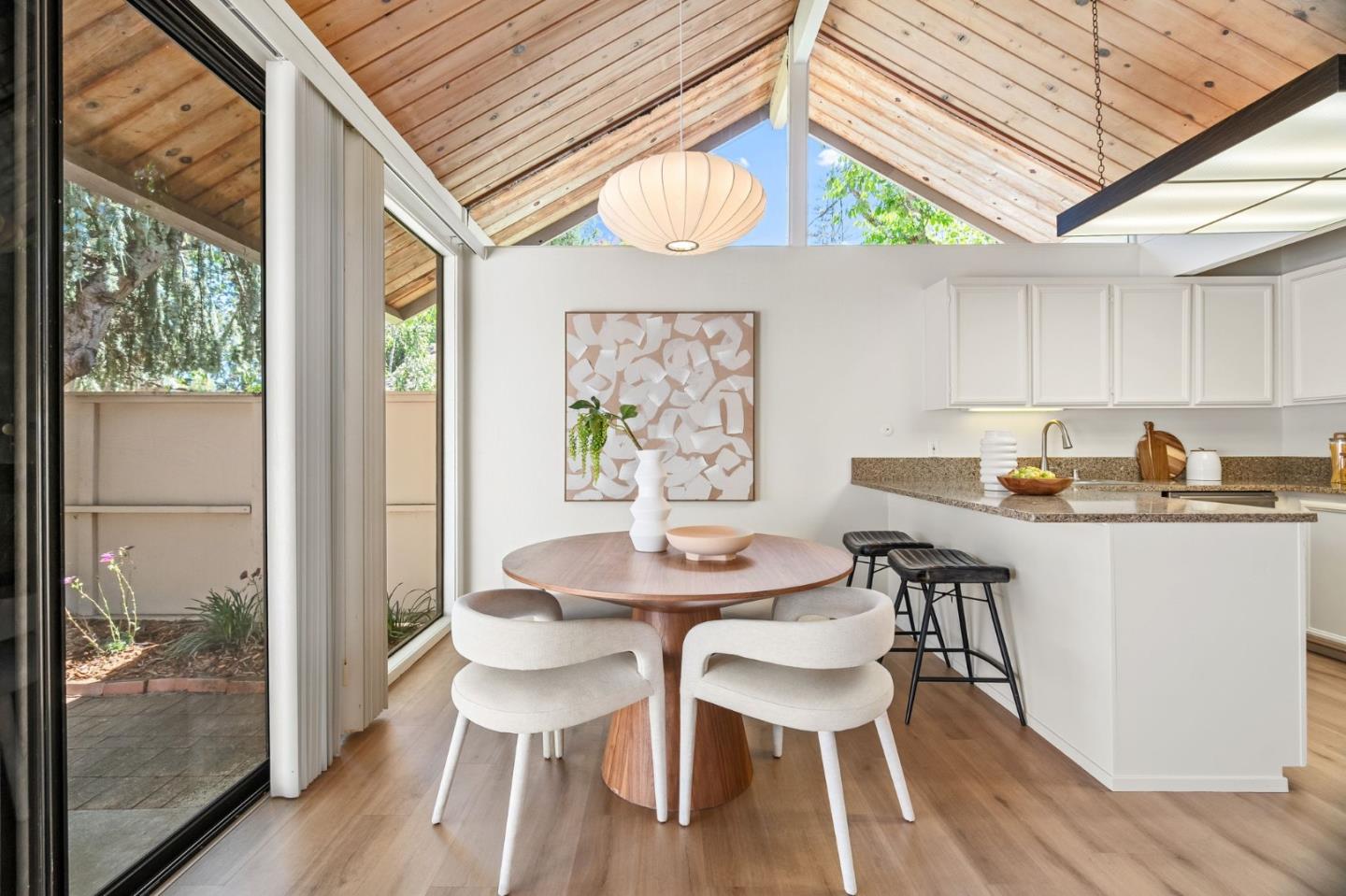 Detail Gallery Image 11 of 45 For 855 Brookline Dr #H,  Sunnyvale,  CA 94087 - 3 Beds | 2 Baths