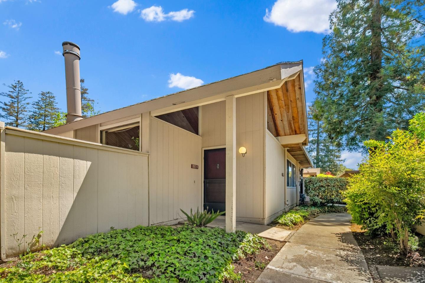 Detail Gallery Image 2 of 45 For 855 Brookline Dr #H,  Sunnyvale,  CA 94087 - 3 Beds | 2 Baths