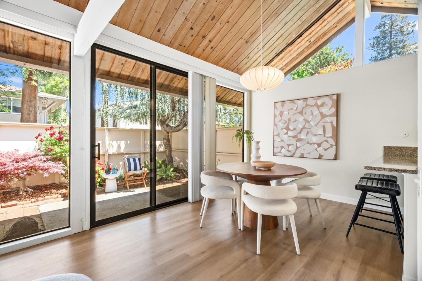 Detail Gallery Image 6 of 45 For 855 Brookline Dr #H,  Sunnyvale,  CA 94087 - 3 Beds | 2 Baths