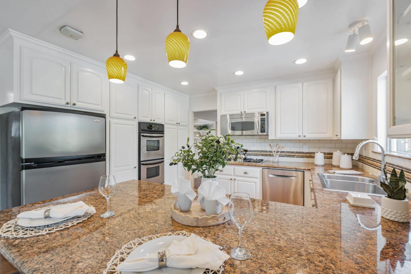 Detail Gallery Image 15 of 63 For 2658 Hill Park Dr, San Jose,  CA 95124 - 5 Beds | 2/1 Baths