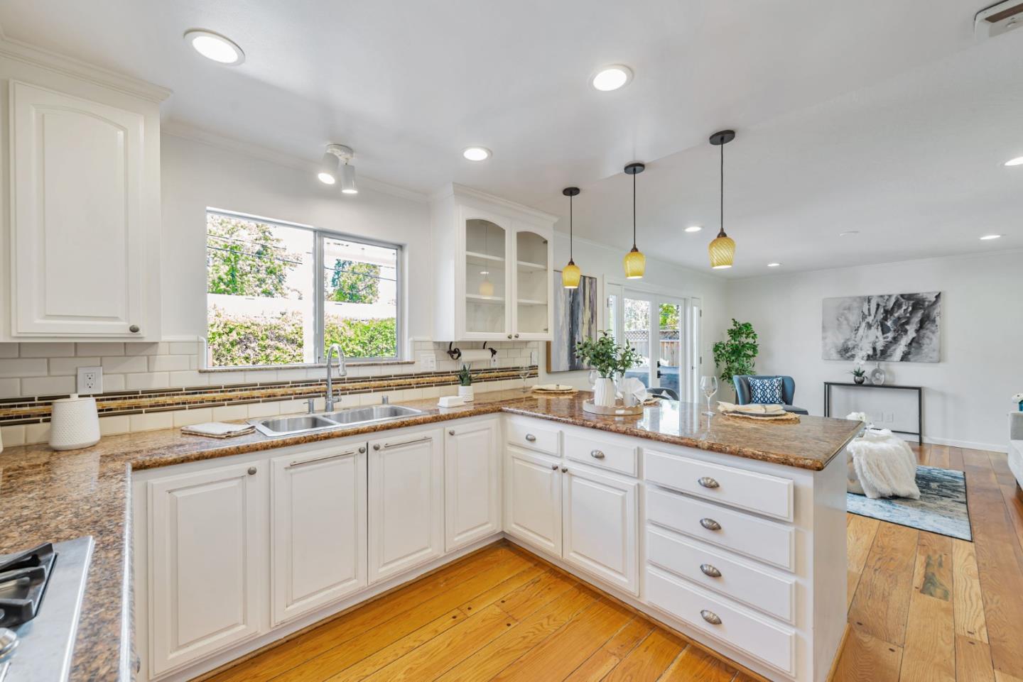 Detail Gallery Image 19 of 63 For 2658 Hill Park Dr, San Jose,  CA 95124 - 5 Beds | 2/1 Baths