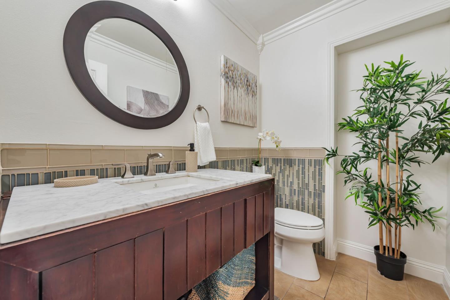 Detail Gallery Image 24 of 63 For 2658 Hill Park Dr, San Jose,  CA 95124 - 5 Beds | 2/1 Baths