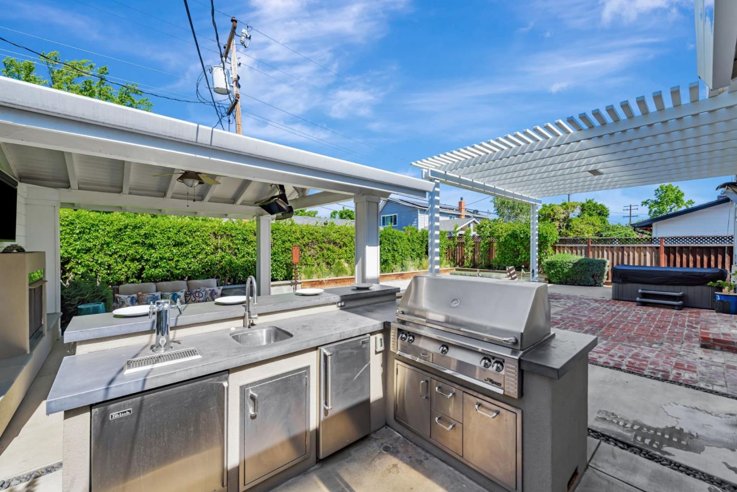 Detail Gallery Image 44 of 63 For 2658 Hill Park Dr, San Jose,  CA 95124 - 5 Beds | 2/1 Baths