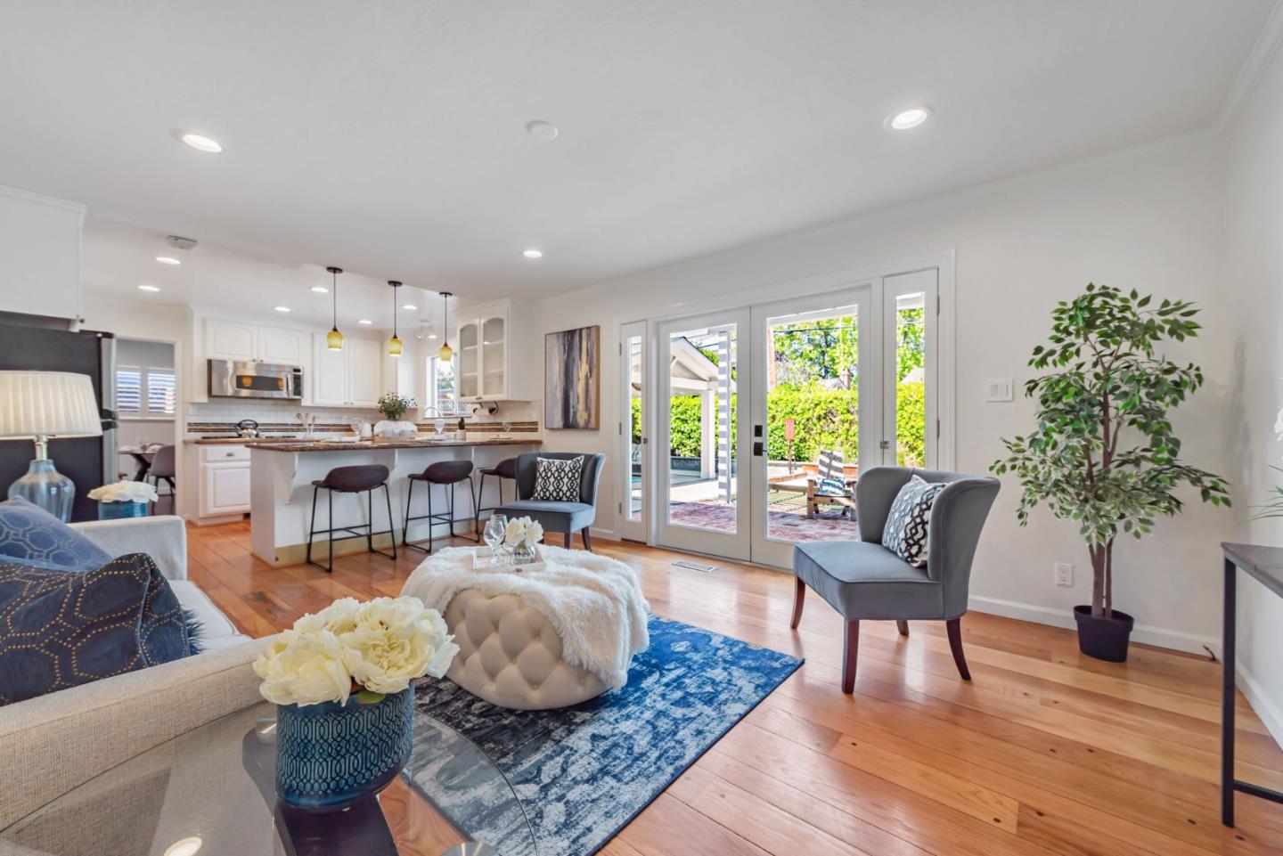 Detail Gallery Image 9 of 63 For 2658 Hill Park Dr, San Jose,  CA 95124 - 5 Beds | 2/1 Baths