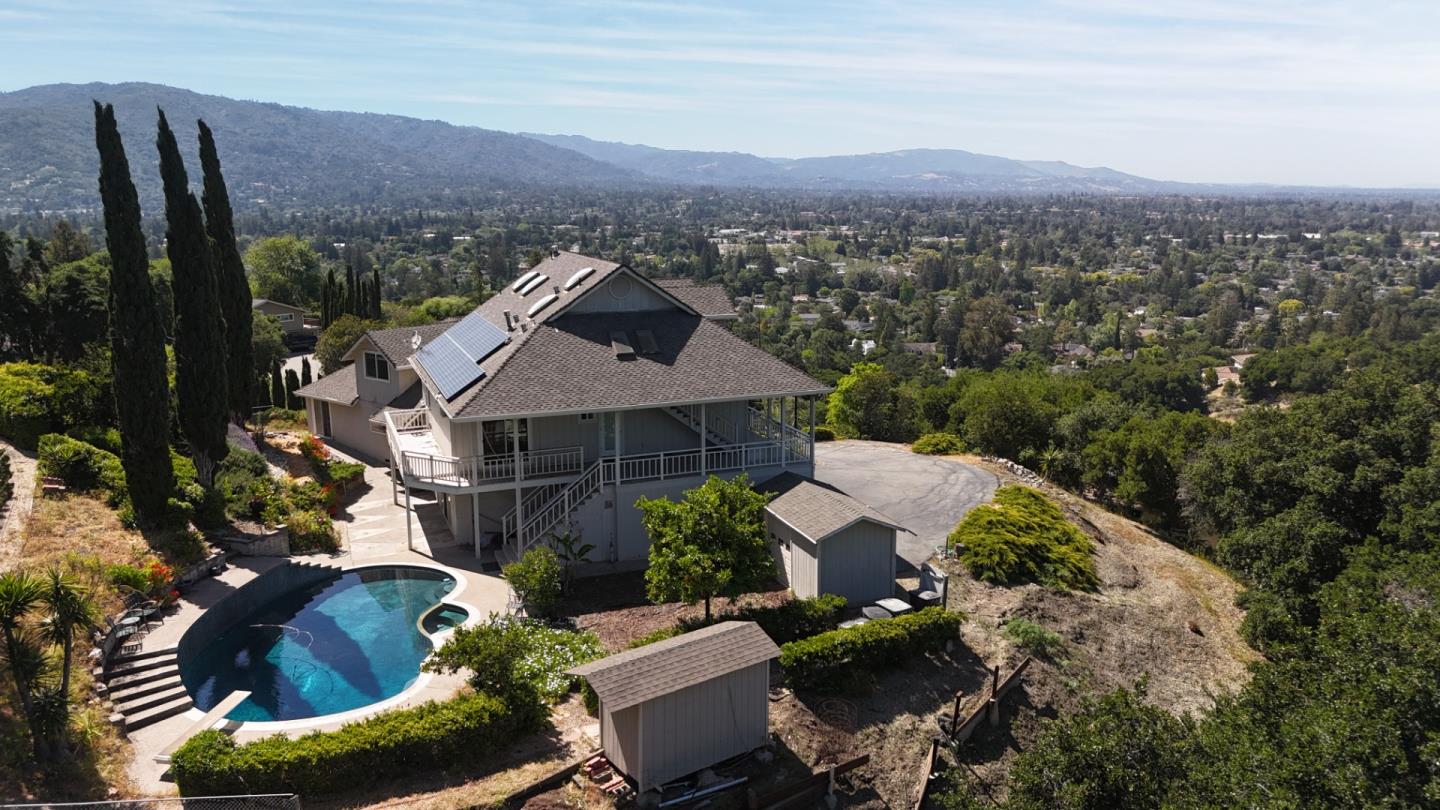 Detail Gallery Image 15 of 17 For 125 Drysdale Dr, Los Gatos,  CA 95032 - 6 Beds | 4 Baths