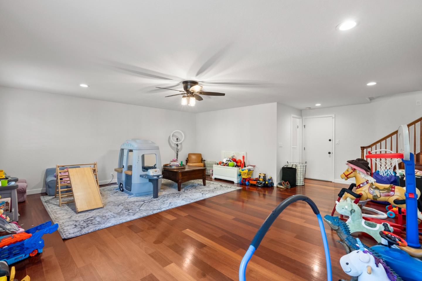 Detail Gallery Image 18 of 40 For 1549 Puerto Vallarta Dr, San Jose,  CA 95120 - 4 Beds | 2/1 Baths