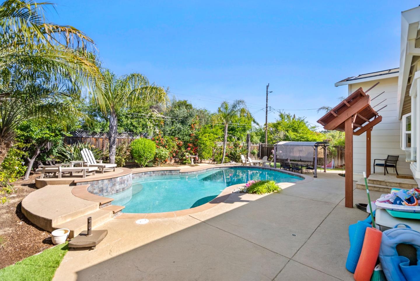 Detail Gallery Image 35 of 40 For 1549 Puerto Vallarta Dr, San Jose,  CA 95120 - 4 Beds | 2/1 Baths