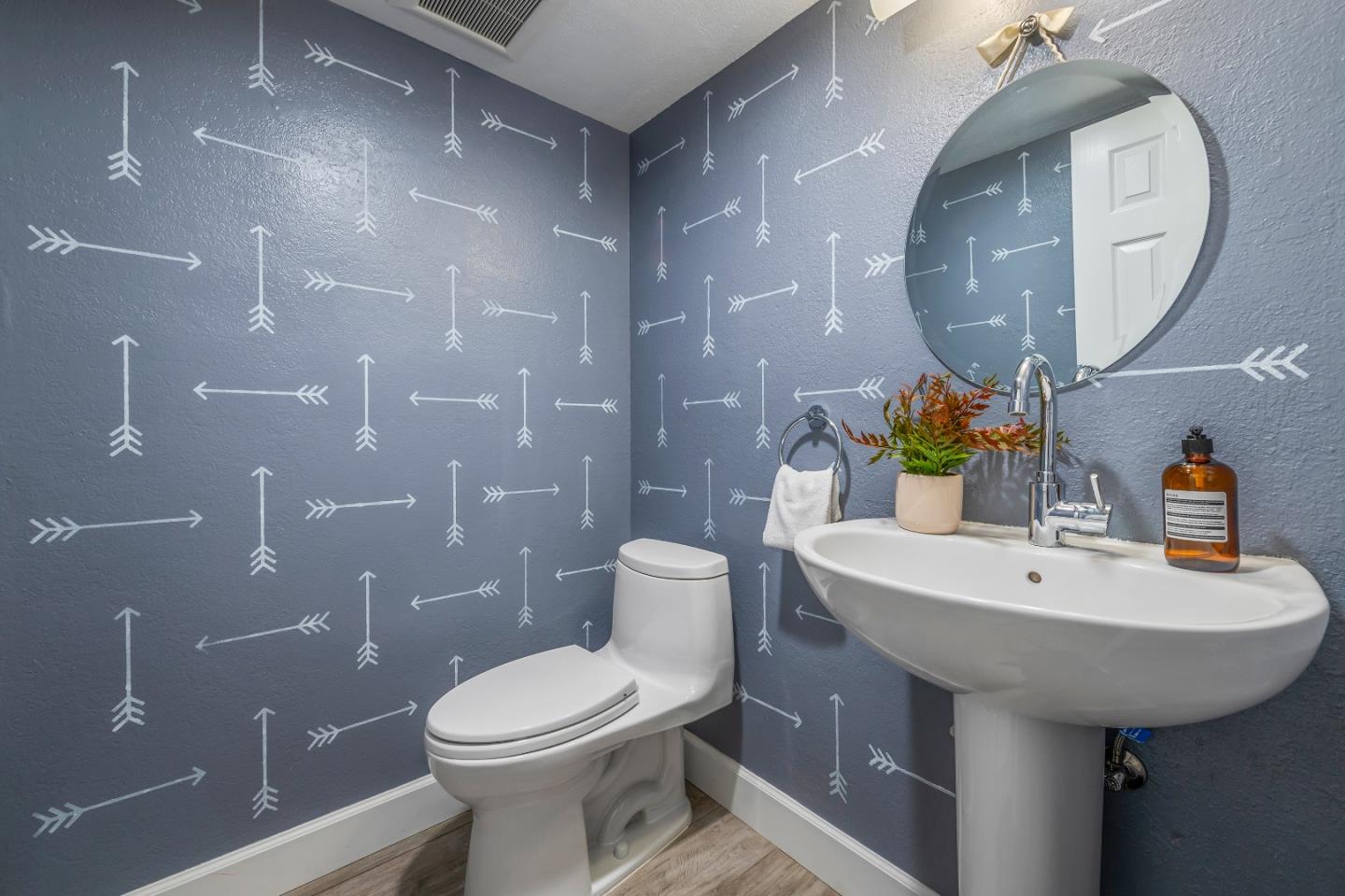 Detail Gallery Image 11 of 35 For 2564 Downing Ave, Campbell,  CA 95128 - 3 Beds | 2/1 Baths