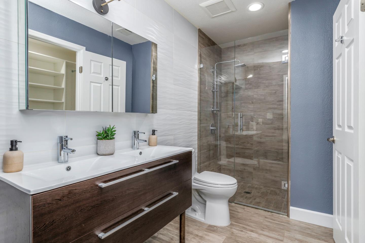 Detail Gallery Image 22 of 35 For 2564 Downing Ave, Campbell,  CA 95128 - 3 Beds | 2/1 Baths