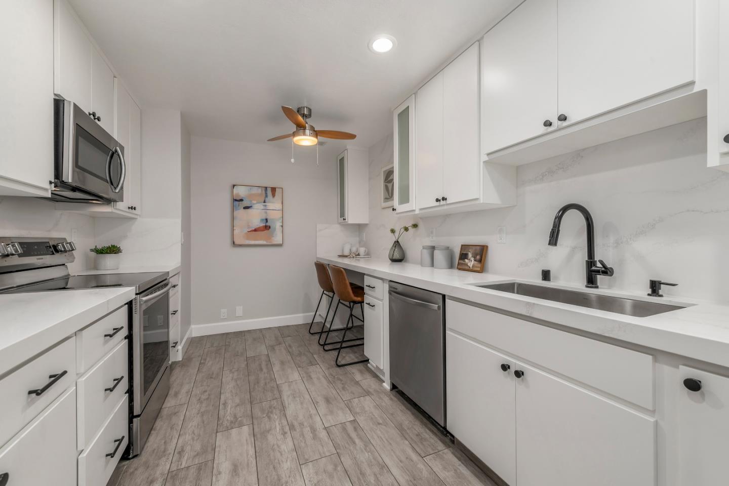 Detail Gallery Image 8 of 35 For 2564 Downing Ave, Campbell,  CA 95128 - 3 Beds | 2/1 Baths