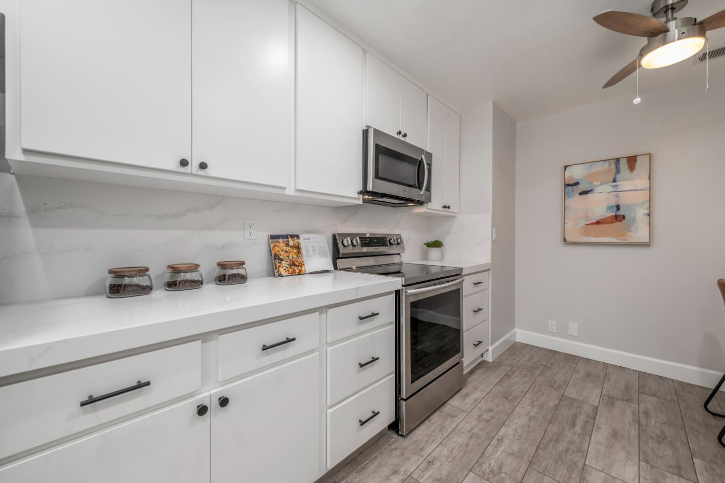 Detail Gallery Image 9 of 35 For 2564 Downing Ave, Campbell,  CA 95128 - 3 Beds | 2/1 Baths