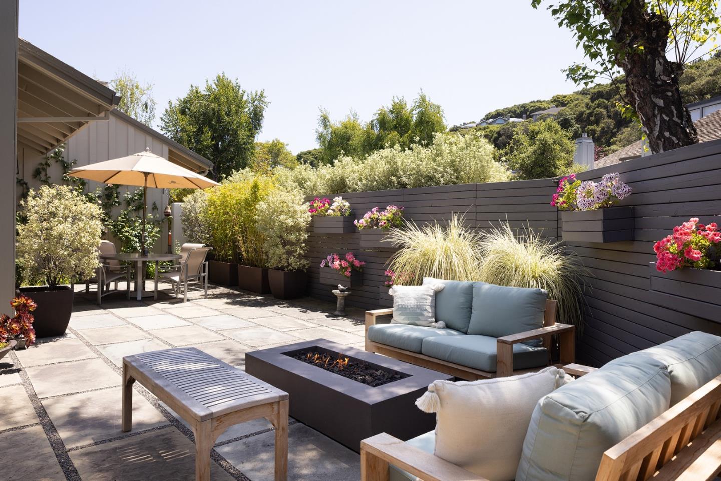 Detail Gallery Image 1 of 34 For 28061 Heron Ct, Carmel,  CA 93923 - 3 Beds | 3/1 Baths