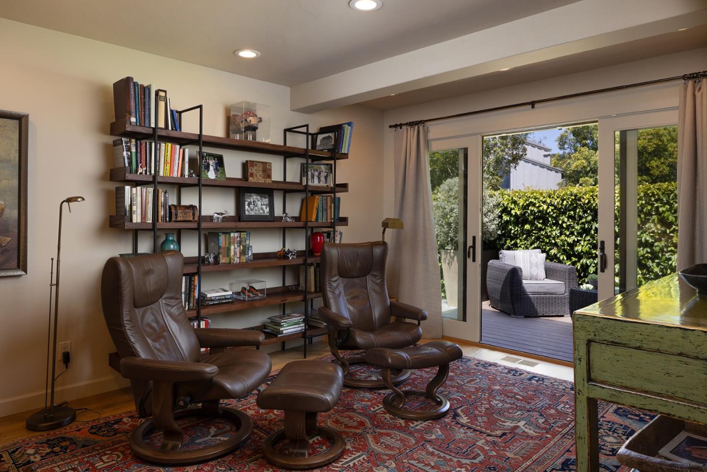 Detail Gallery Image 12 of 34 For 28061 Heron Ct, Carmel,  CA 93923 - 3 Beds | 3/1 Baths