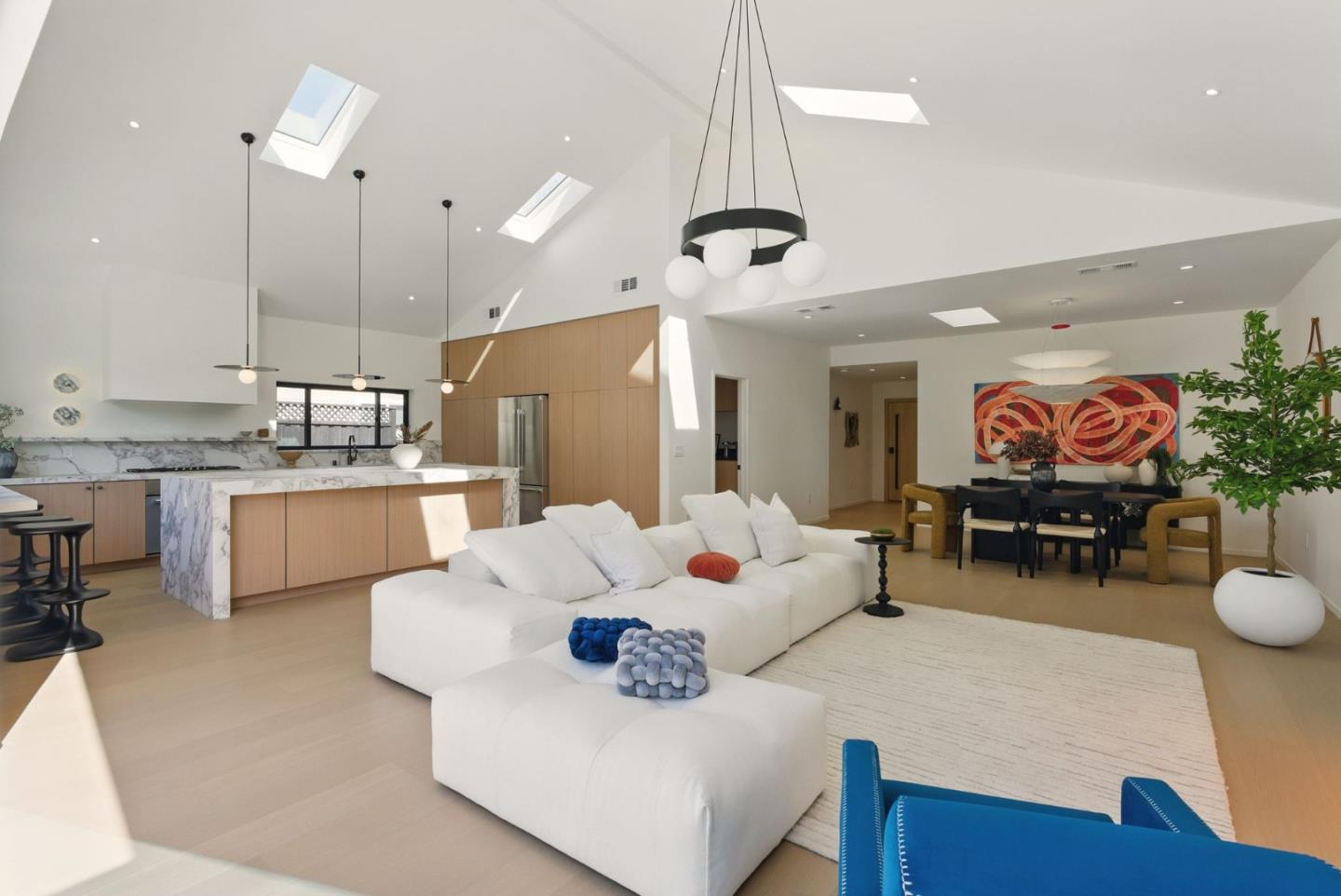 Detail Gallery Image 11 of 60 For 1494 Cherry Valley Dr, San Jose,  CA 95125 - 4 Beds | 3/1 Baths