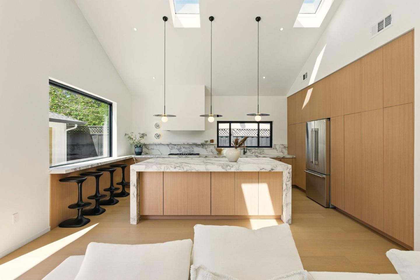 Detail Gallery Image 14 of 60 For 1494 Cherry Valley Dr, San Jose,  CA 95125 - 4 Beds | 3/1 Baths