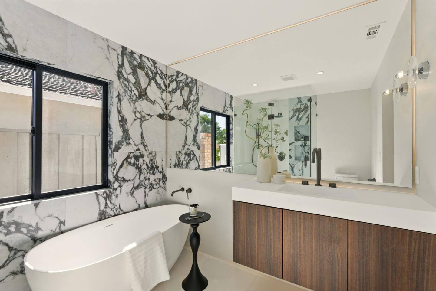 Detail Gallery Image 27 of 60 For 1494 Cherry Valley Dr, San Jose,  CA 95125 - 4 Beds | 3/1 Baths