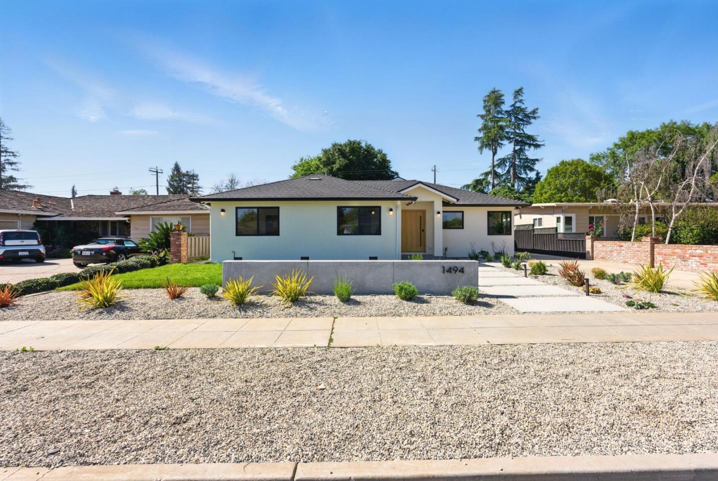 Detail Gallery Image 4 of 60 For 1494 Cherry Valley Dr, San Jose,  CA 95125 - 4 Beds | 3/1 Baths