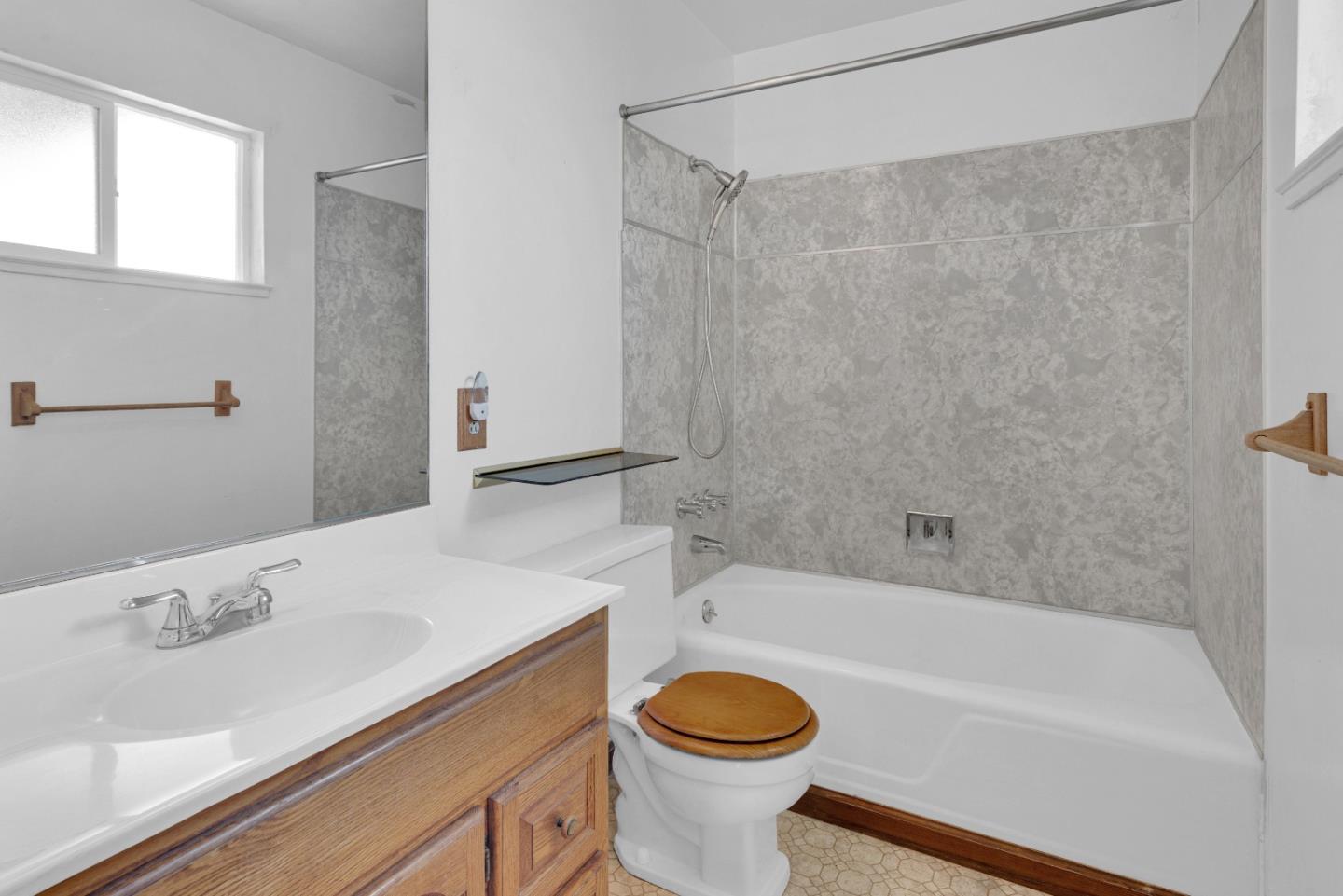 Detail Gallery Image 10 of 29 For 50850 Pine Canyon Rd, King City,  CA 93930 - 3 Beds | 2 Baths