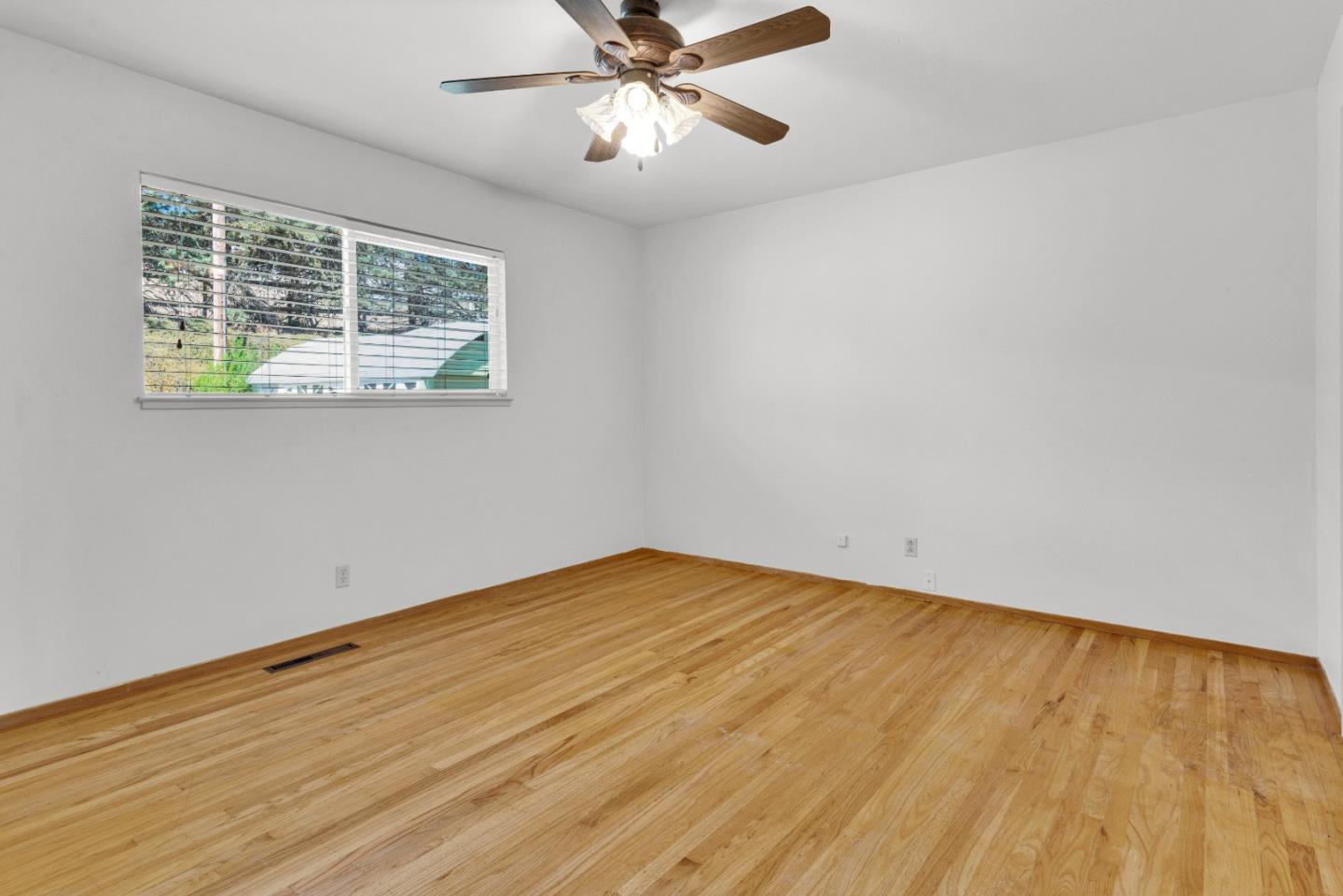 Detail Gallery Image 12 of 29 For 50850 Pine Canyon Rd, King City,  CA 93930 - 3 Beds | 2 Baths