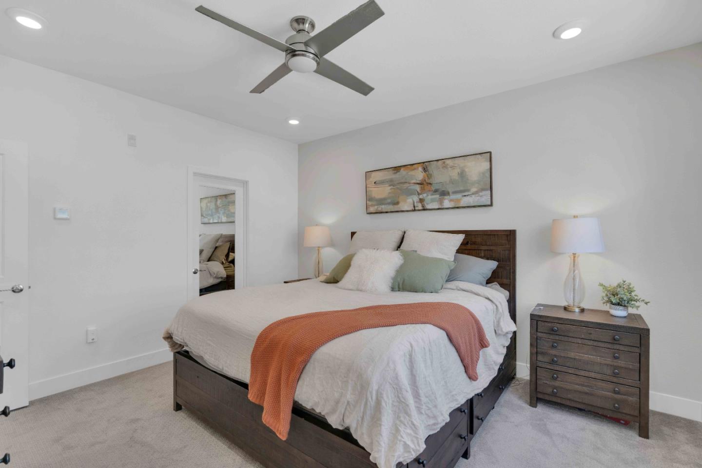 Detail Gallery Image 17 of 32 For 29255 Hub Ct, Hayward,  CA 94544 - 1 Beds | 1/1 Baths