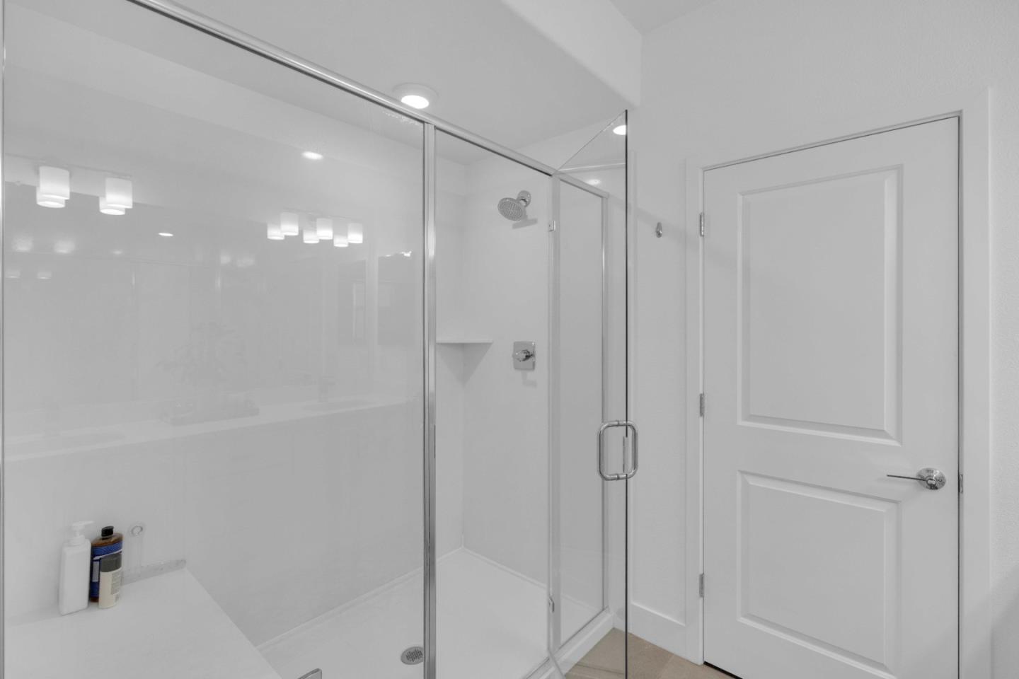 Detail Gallery Image 19 of 32 For 29255 Hub Ct, Hayward,  CA 94544 - 1 Beds | 1/1 Baths
