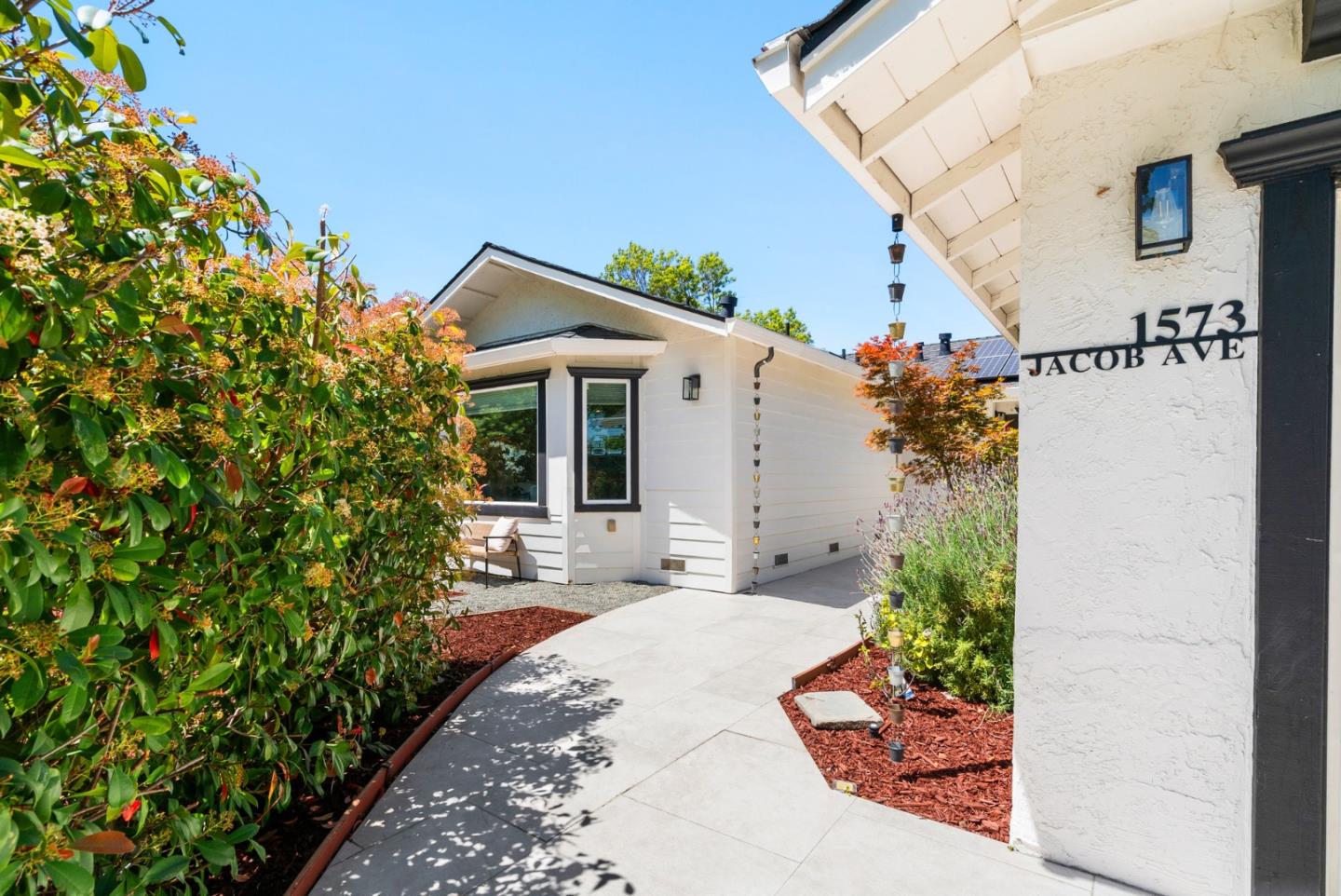 Detail Gallery Image 10 of 67 For 1573 Jacob Ave, San Jose,  CA 95118 - 4 Beds | 3 Baths