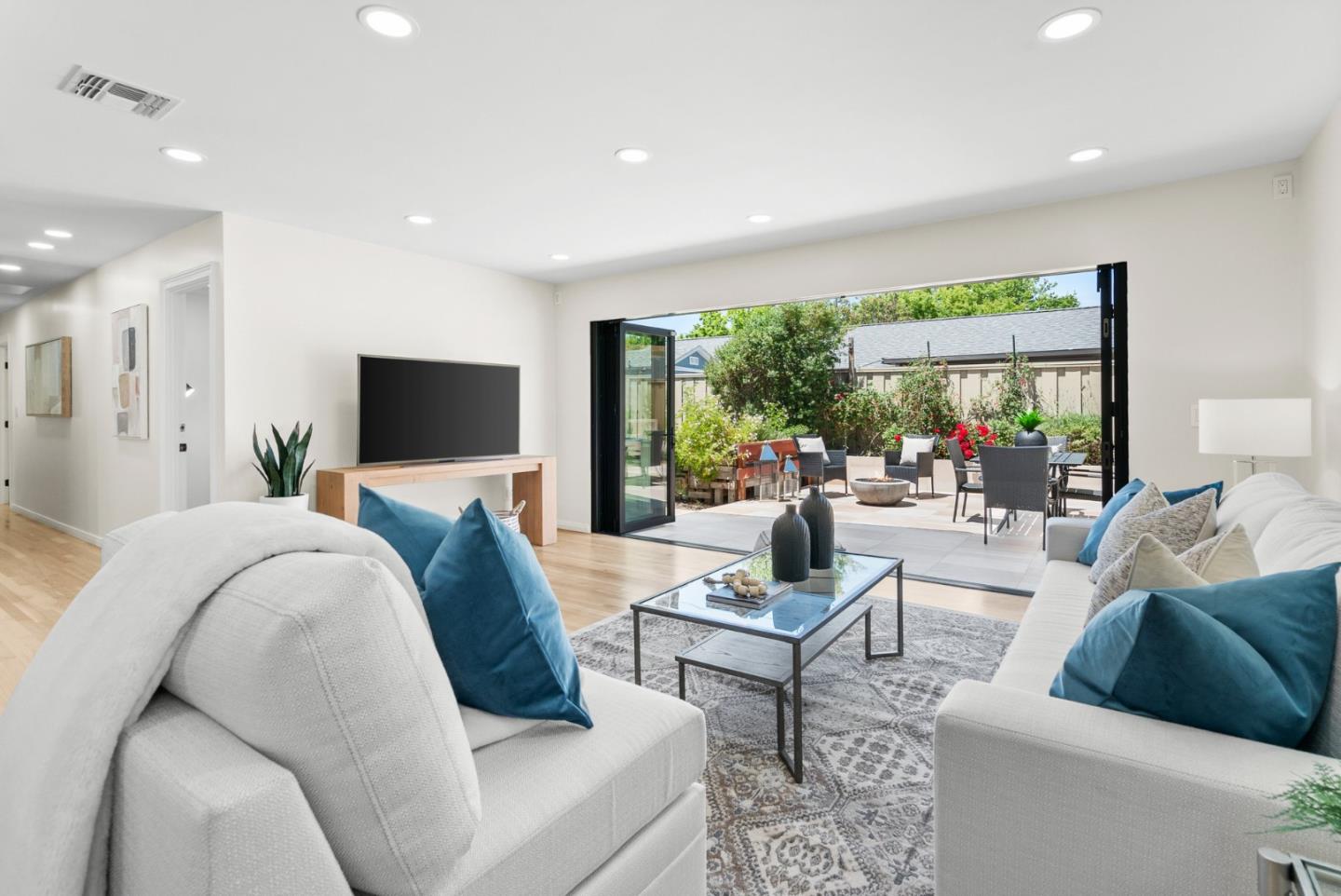 Detail Gallery Image 19 of 67 For 1573 Jacob Ave, San Jose,  CA 95118 - 4 Beds | 3 Baths