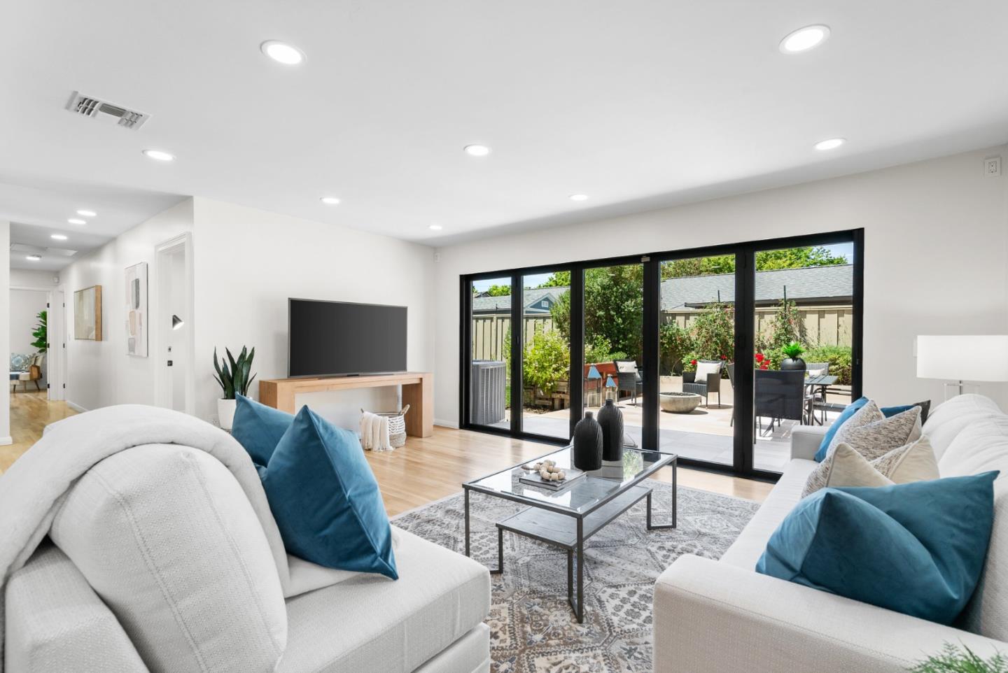 Detail Gallery Image 21 of 67 For 1573 Jacob Ave, San Jose,  CA 95118 - 4 Beds | 3 Baths