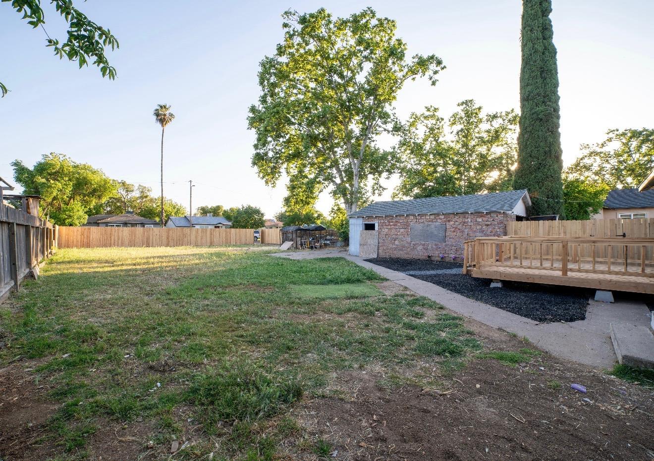 Detail Gallery Image 14 of 19 For 1590 Dale Ave, Merced,  CA 95340 - 2 Beds | 1 Baths