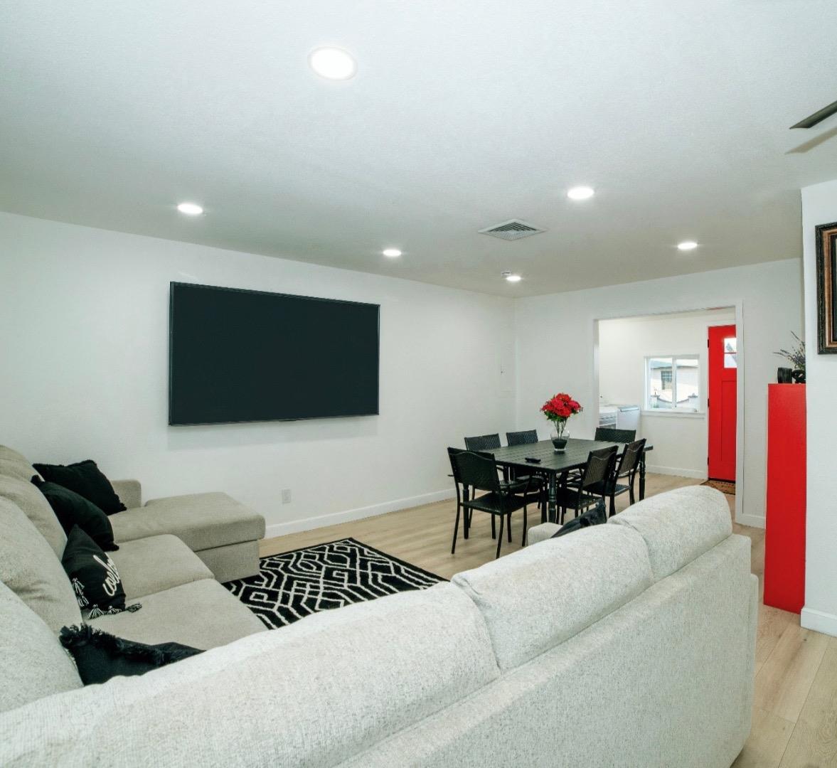 Detail Gallery Image 6 of 19 For 1590 Dale Ave, Merced,  CA 95340 - 2 Beds | 1 Baths