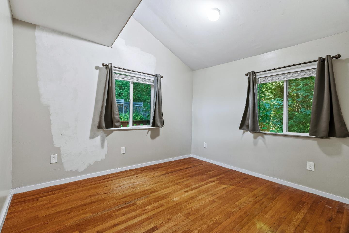 Detail Gallery Image 13 of 33 For 15040 Fern Ave, Boulder Creek,  CA 95006 - 2 Beds | 1 Baths