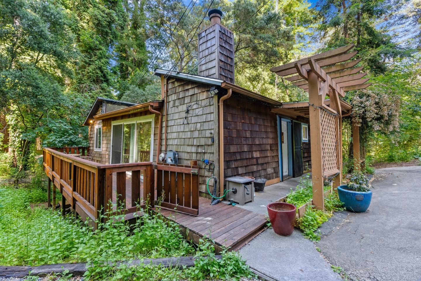 Detail Gallery Image 4 of 33 For 15040 Fern Ave, Boulder Creek,  CA 95006 - 2 Beds | 1 Baths