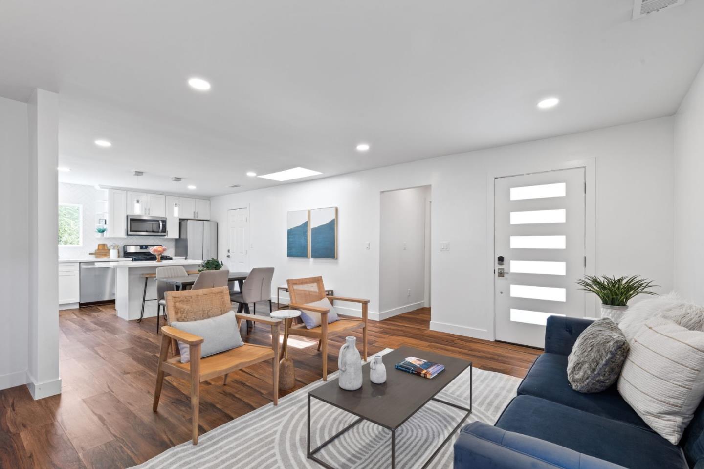 Detail Gallery Image 11 of 28 For 2256 Poplar Ave, East Palo Alto,  CA 94303 - 3 Beds | 2 Baths