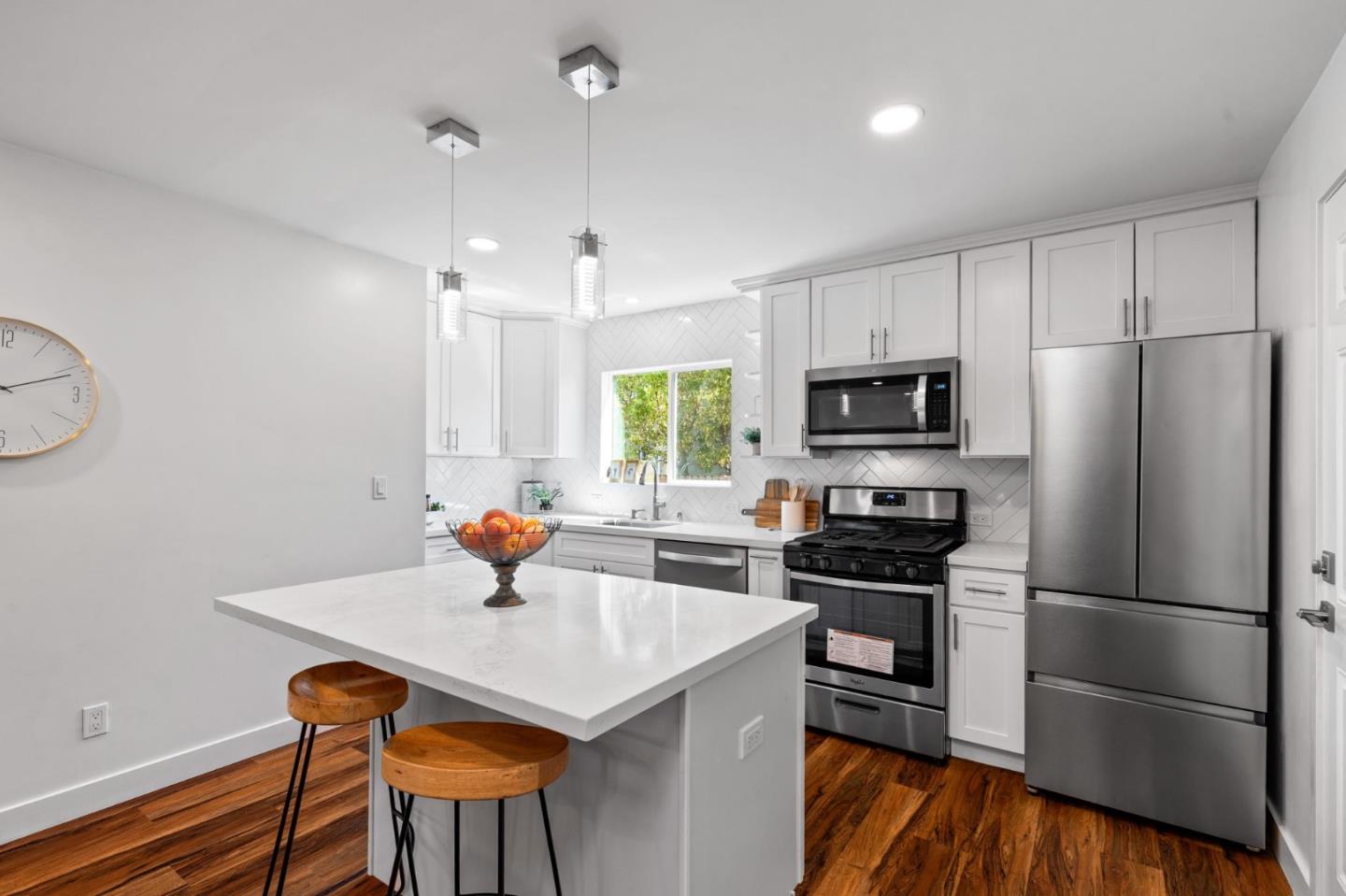 Detail Gallery Image 15 of 28 For 2256 Poplar Ave, East Palo Alto,  CA 94303 - 3 Beds | 2 Baths